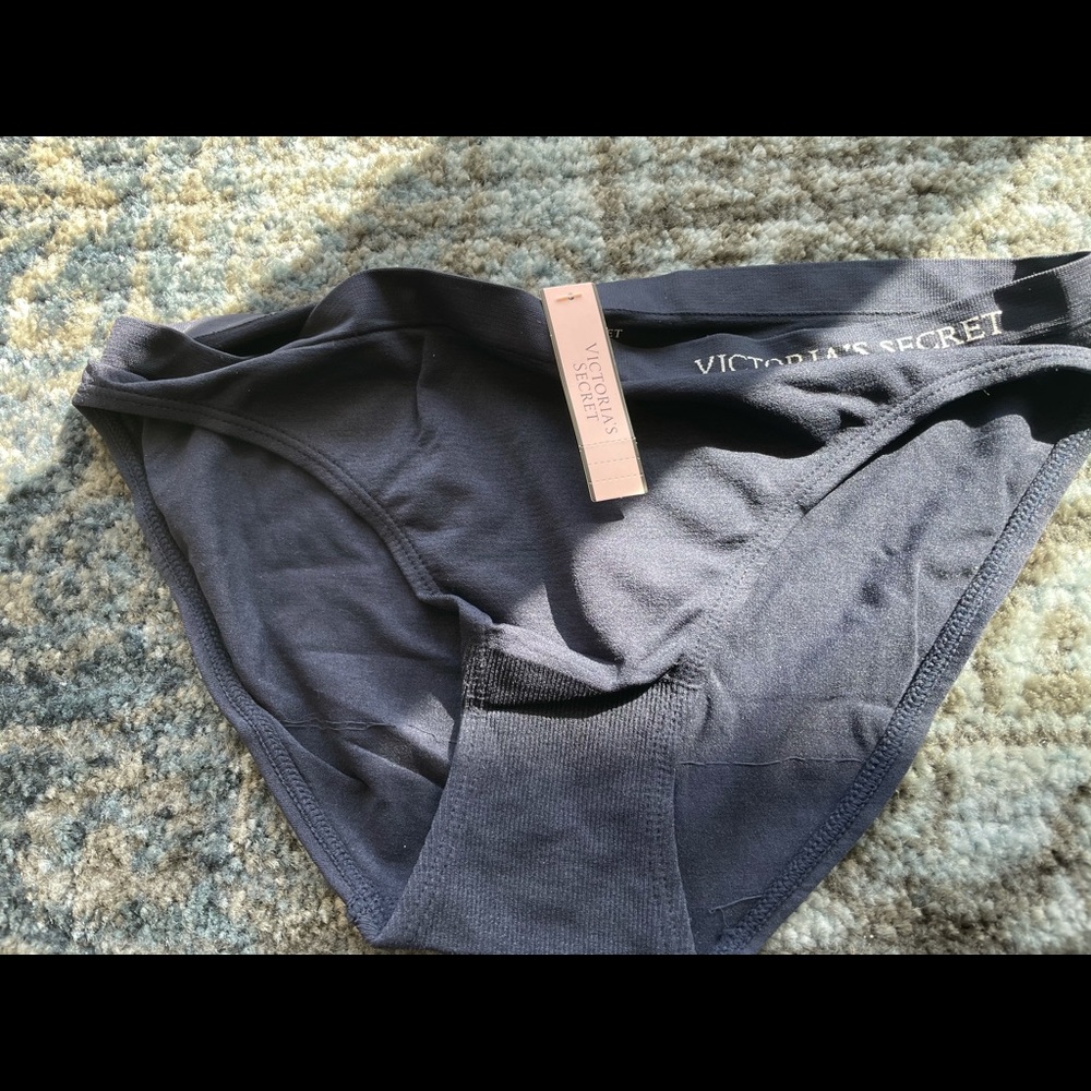 Victoria secret seamless panties (2nd pair)